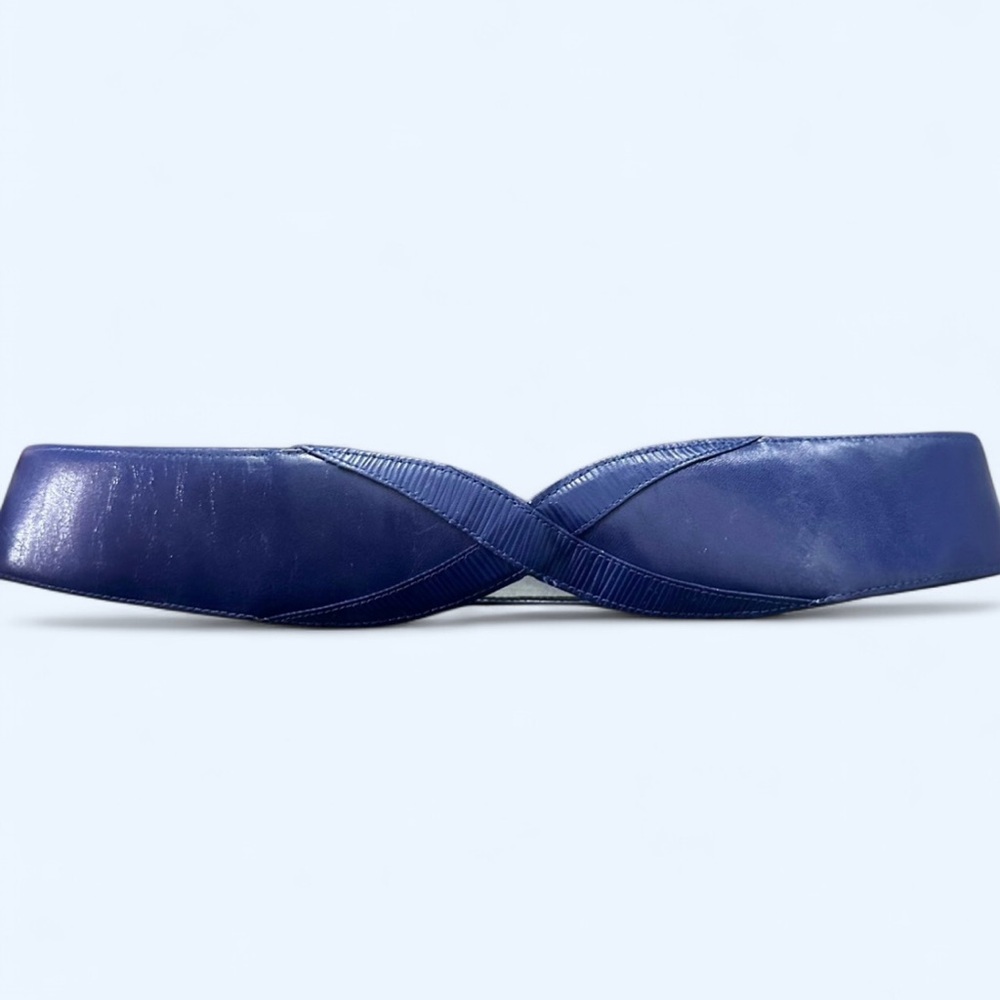 Vintage Liz Claiborne Navy Blue 100% Leather Twist  Belt 34”